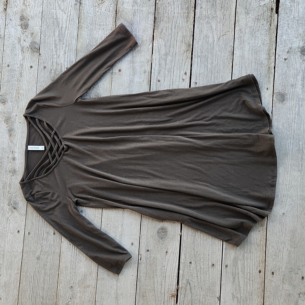 Small Boutique Olive Green Dress with Criss Cross front t-shirt Dress swing